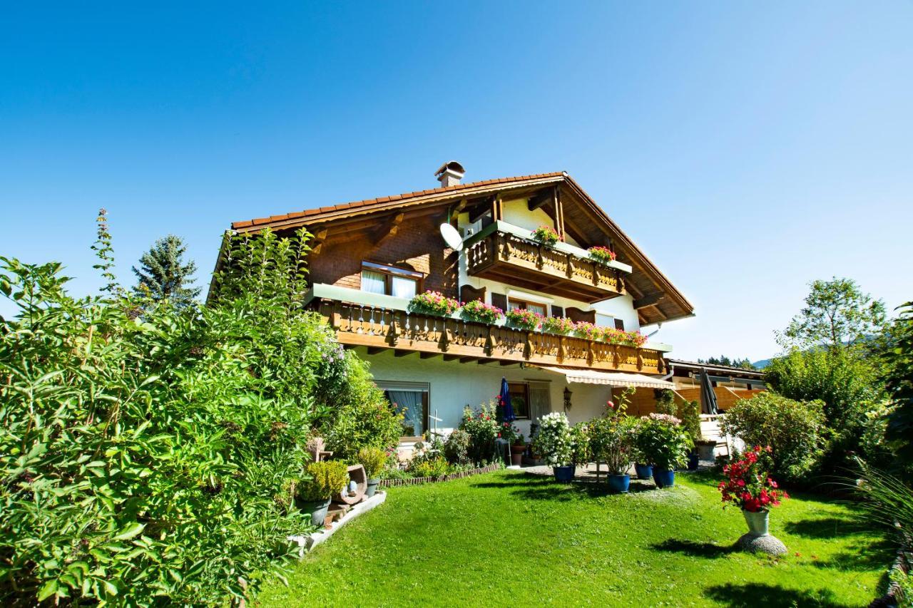 Gaestehaus Christa Obermaiselstein Exteriör bild